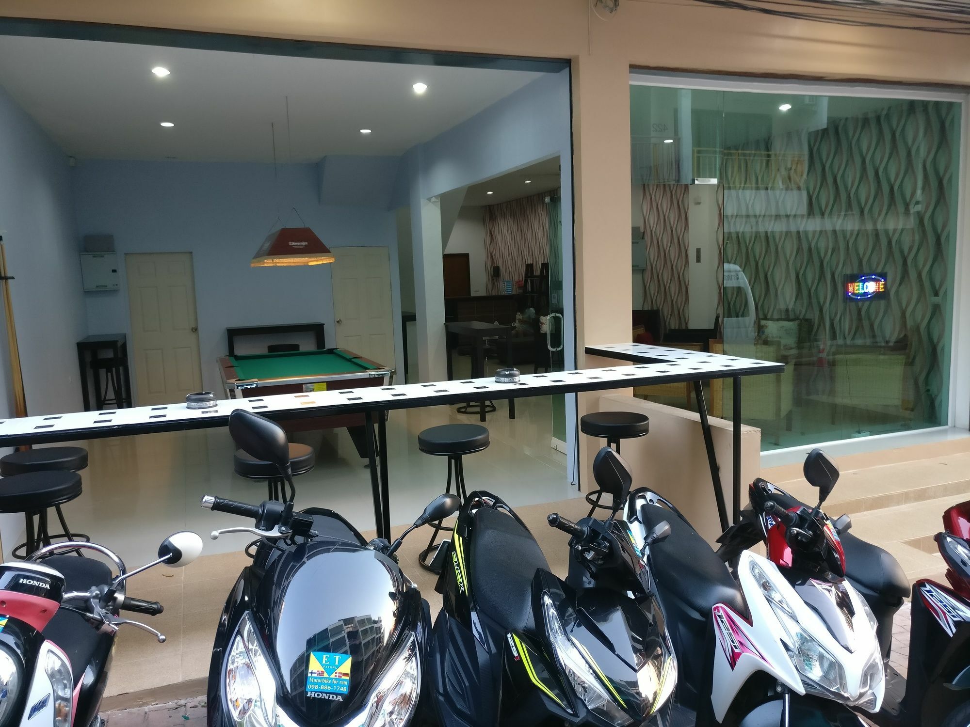 White Sky Boutique Hotel Patong Екстериор снимка
