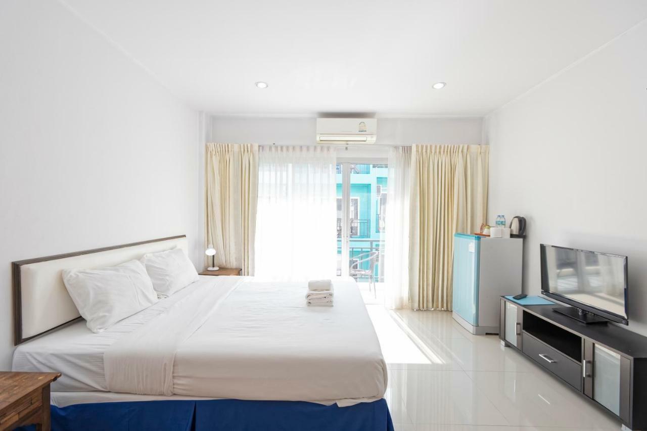 White Sky Boutique Hotel Patong Екстериор снимка