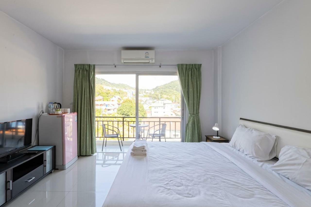 White Sky Boutique Hotel Patong Екстериор снимка